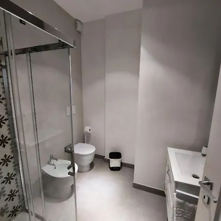 Civico 72 招待所 3*